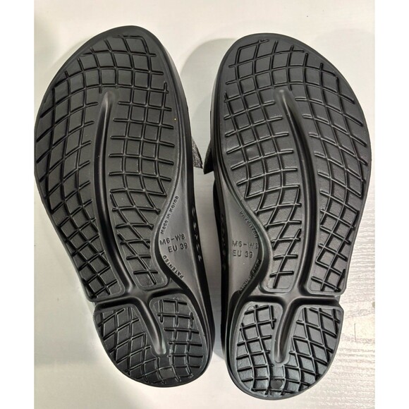 OOFOS OORIGINAL RECOVERY SANDAL - WOMEN’S AND MEN’S - SIZE: MEN 6/ WOMEN 8 - Picture 4 of 4